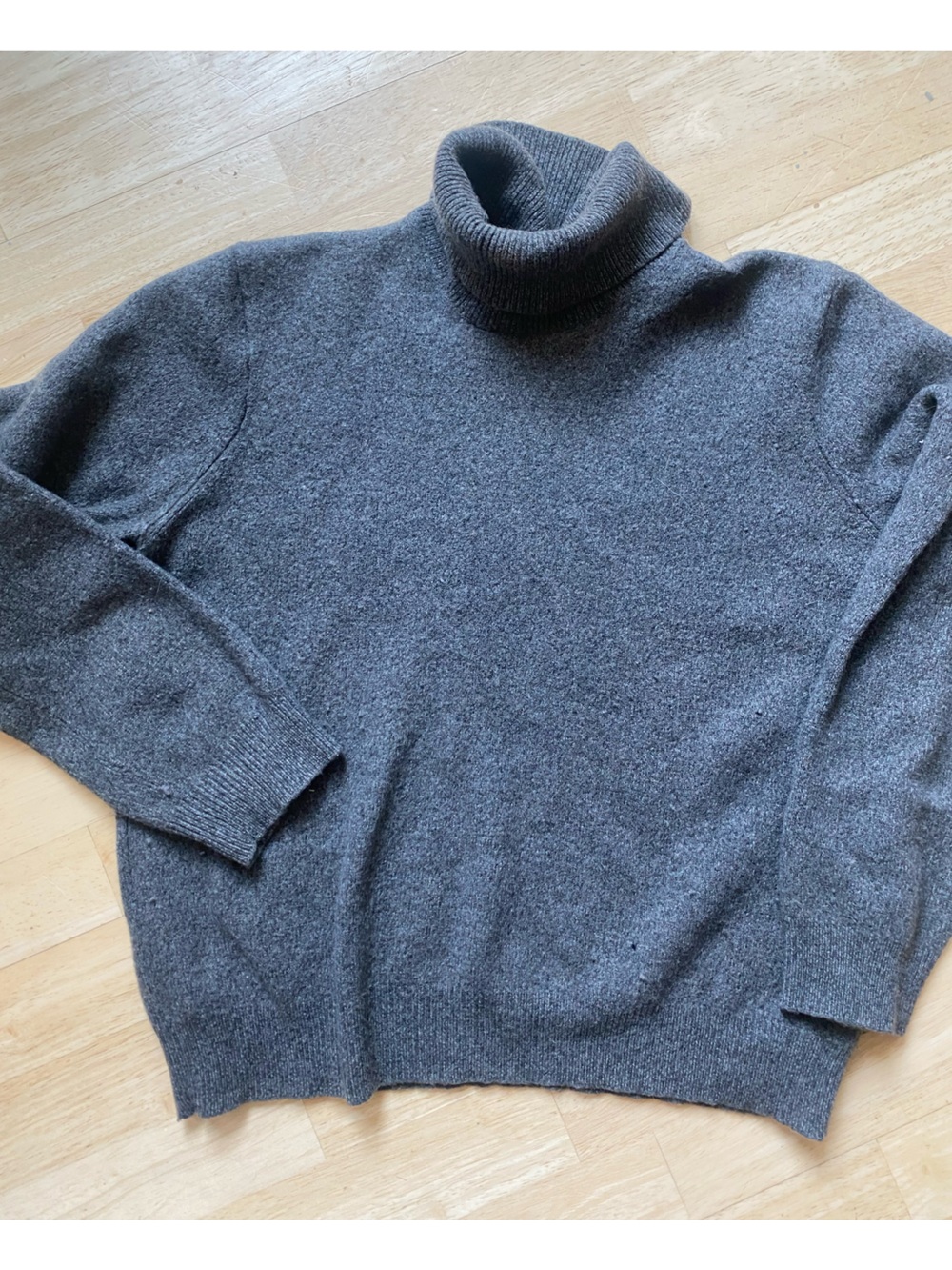 J. Crew 100% Merino Wool Charcoal Gray Turtleneck Sweater
